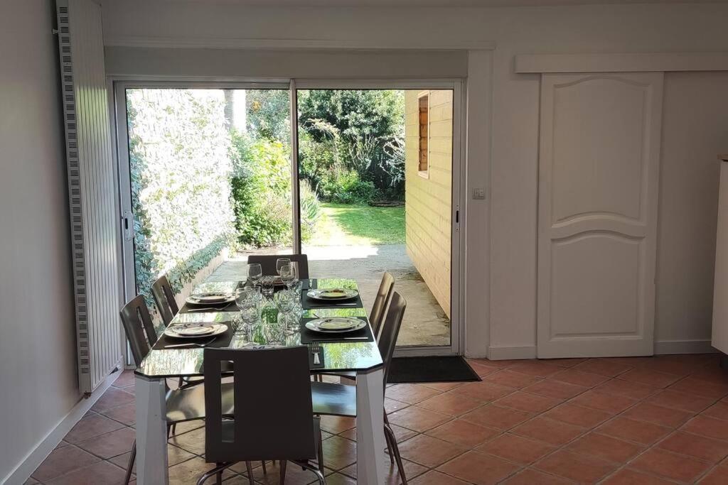 Maison Ronchin/Lille - Proche Toutes Commodites Exterior photo